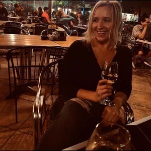 Meet your Posher, Haley